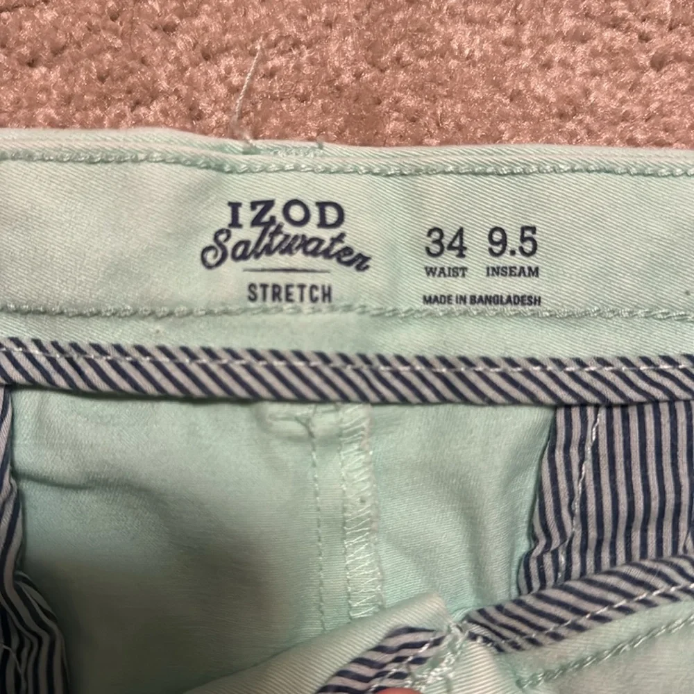 Izod Saltwater shorts - Picture 2 of 5